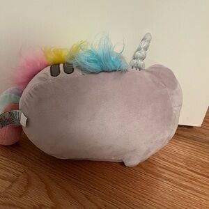 Pusheen unicorn plush!